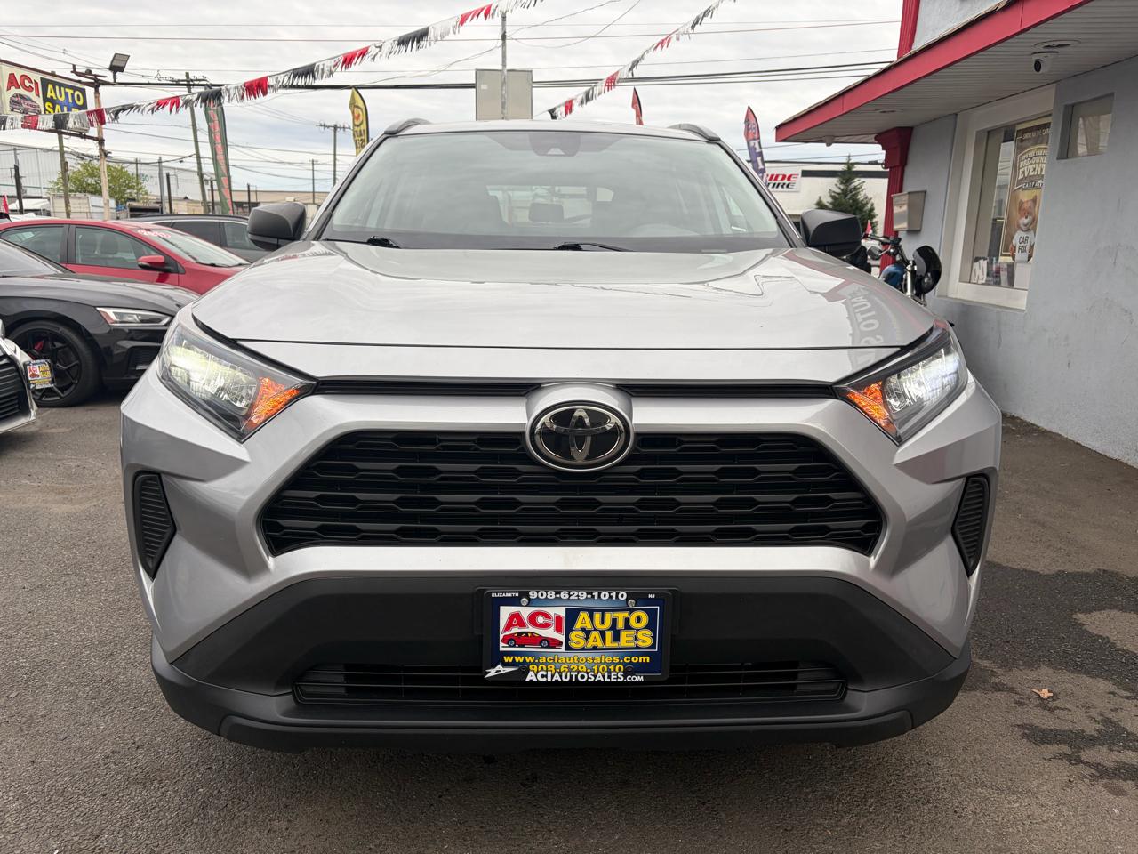 Toyota RAV4 LE AWD 2020