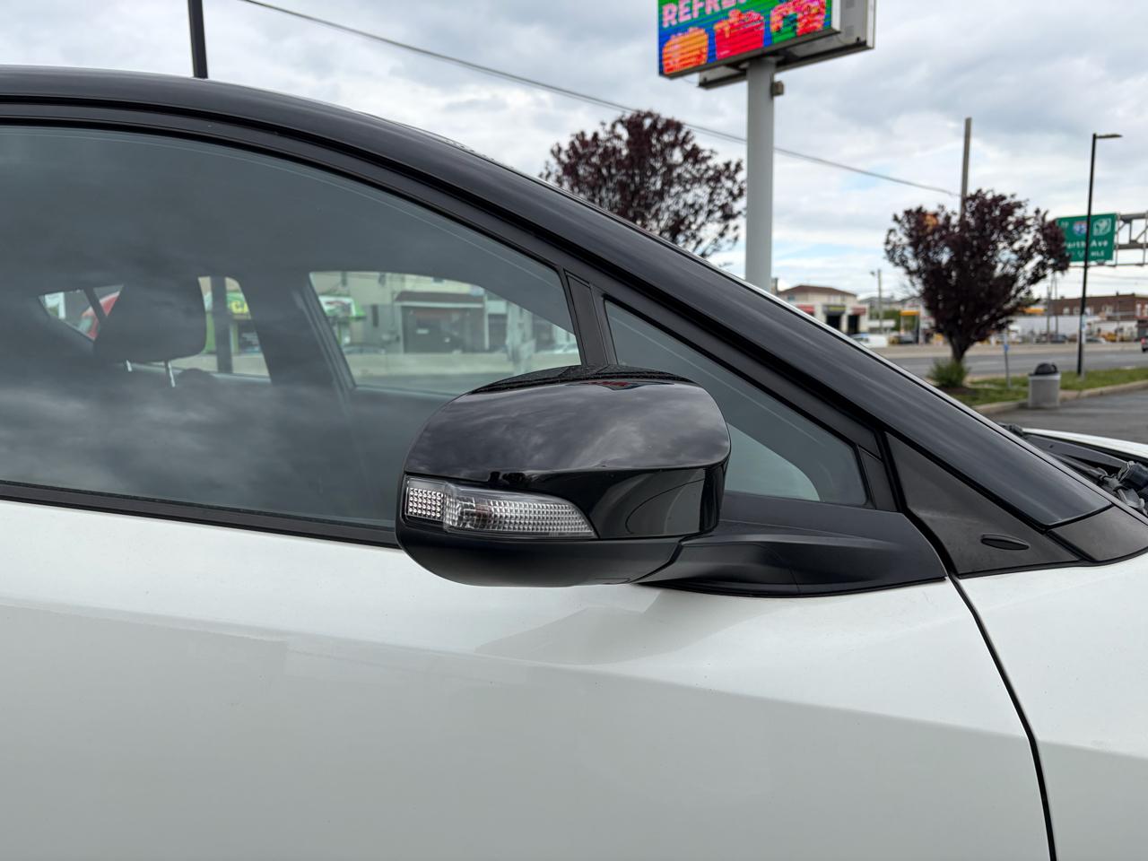 Toyota C-HR XLE 2019