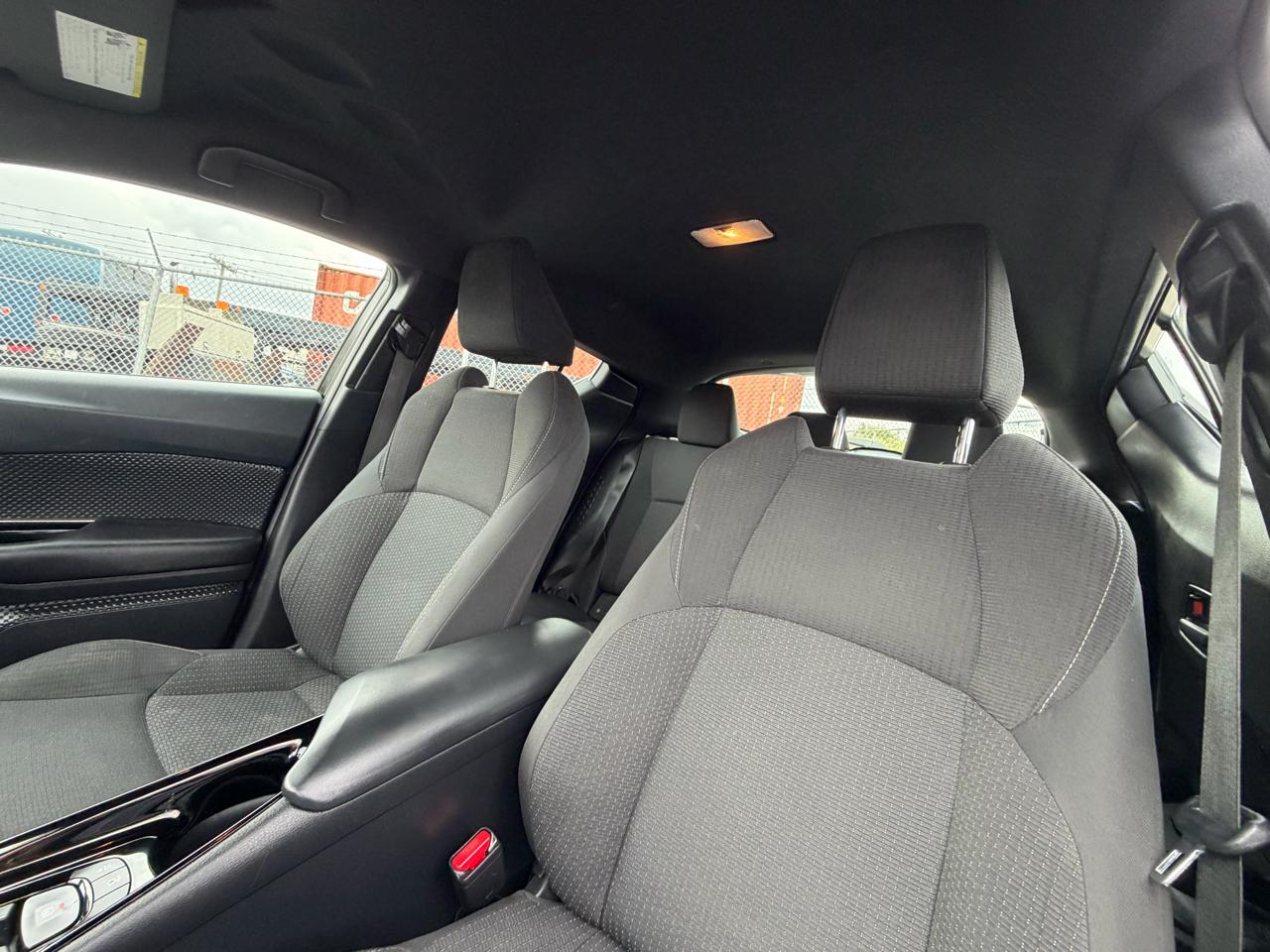 Toyota C-HR XLE 2019