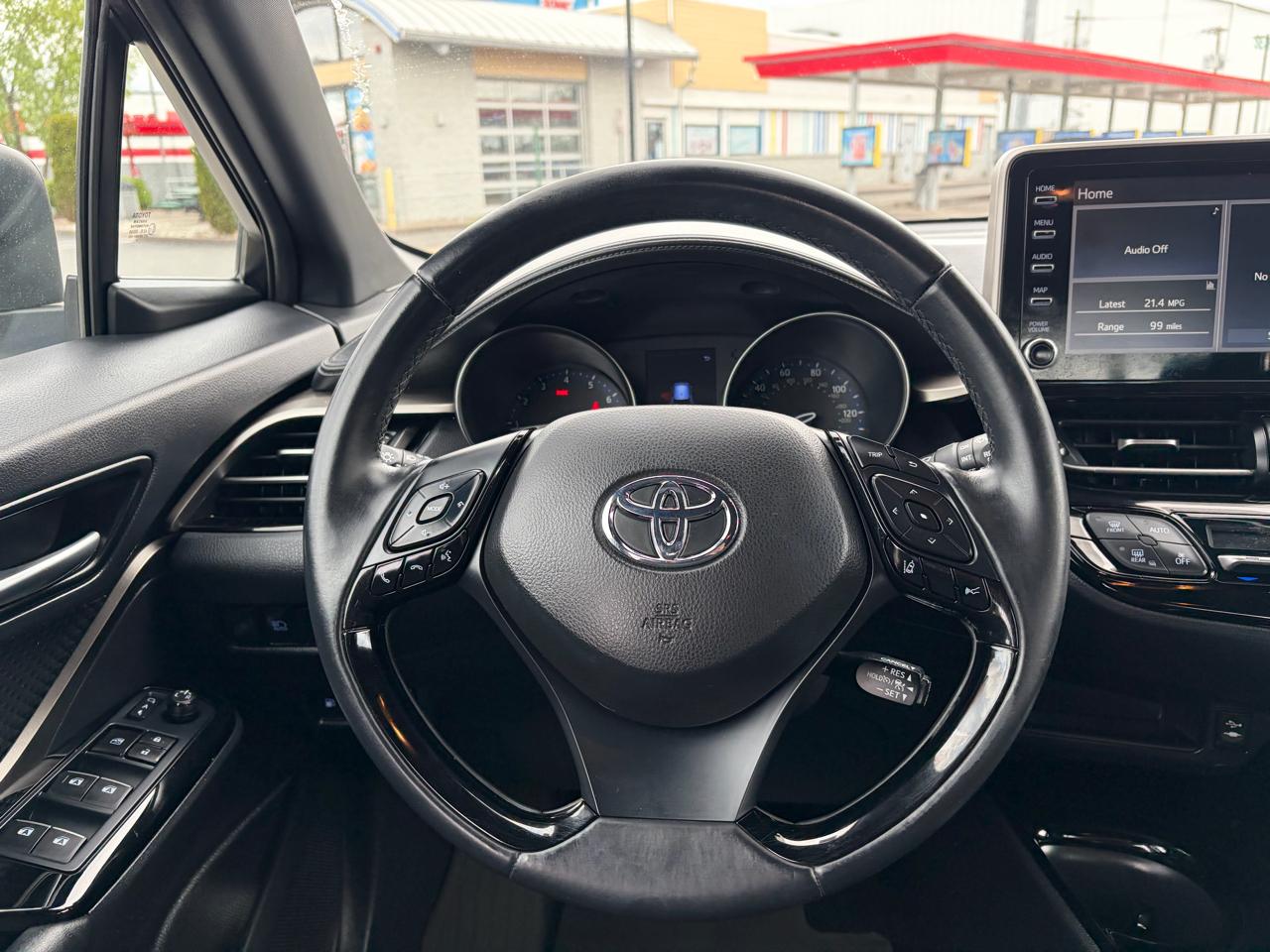 Toyota C-HR XLE 2019