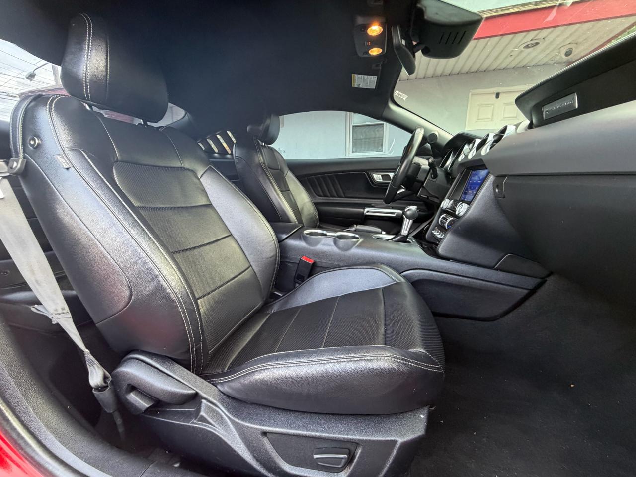 Ford Mustang EcoBoost Premium Coupe 2022