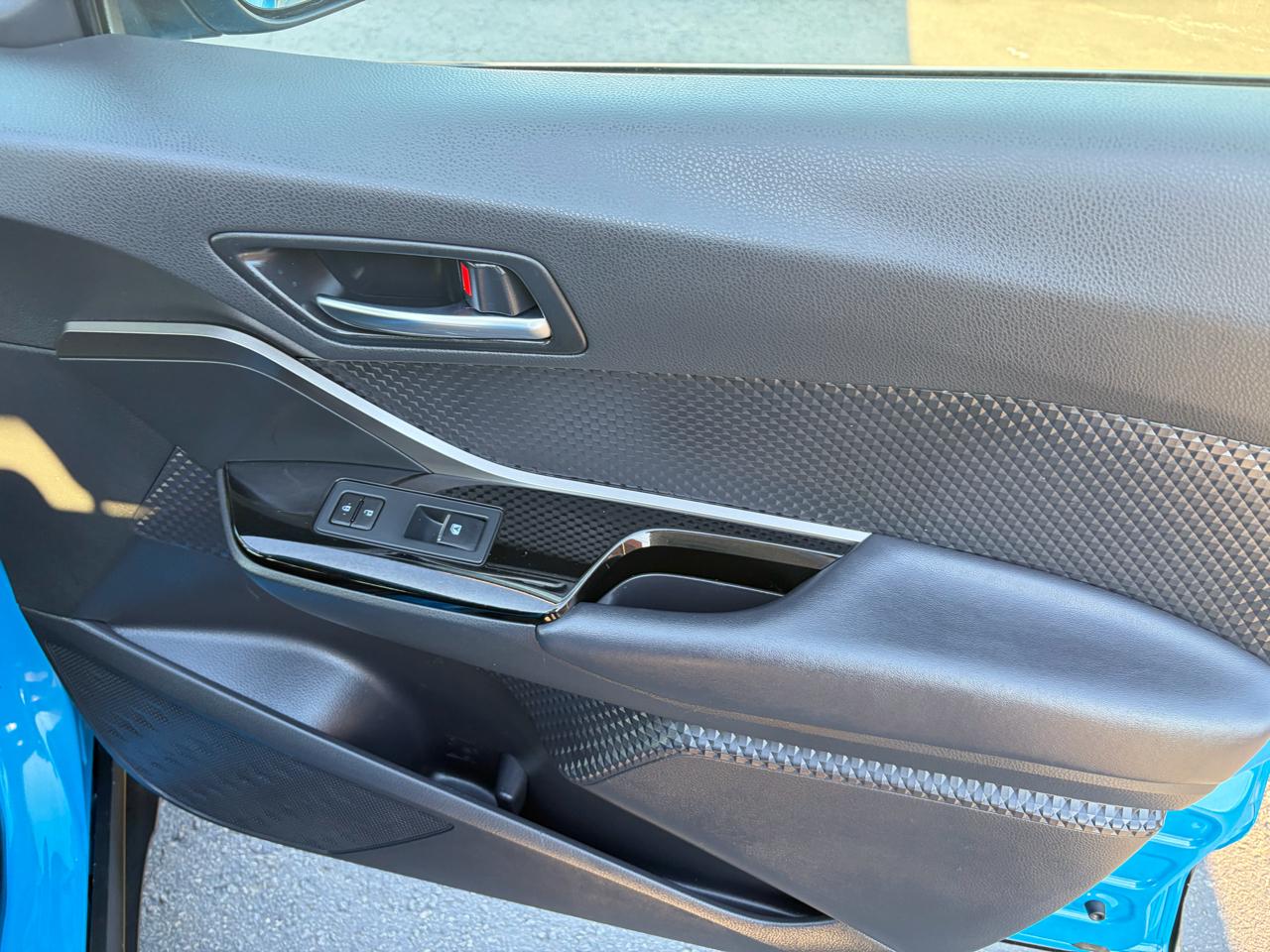 Toyota C-HR XLE 4D SUV 2019