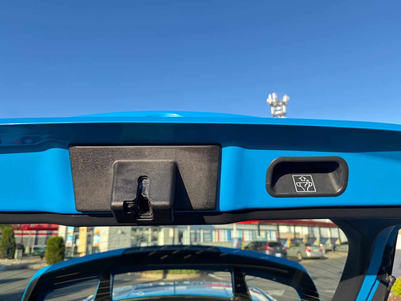 Toyota C-HR XLE 4D SUV 2019