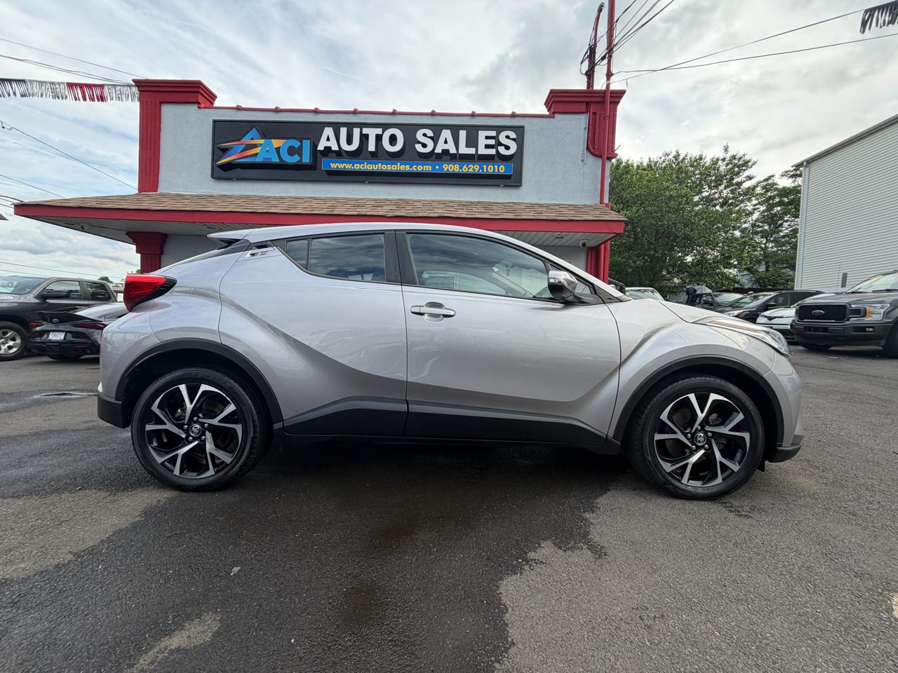Toyota C-HR XLE 2020