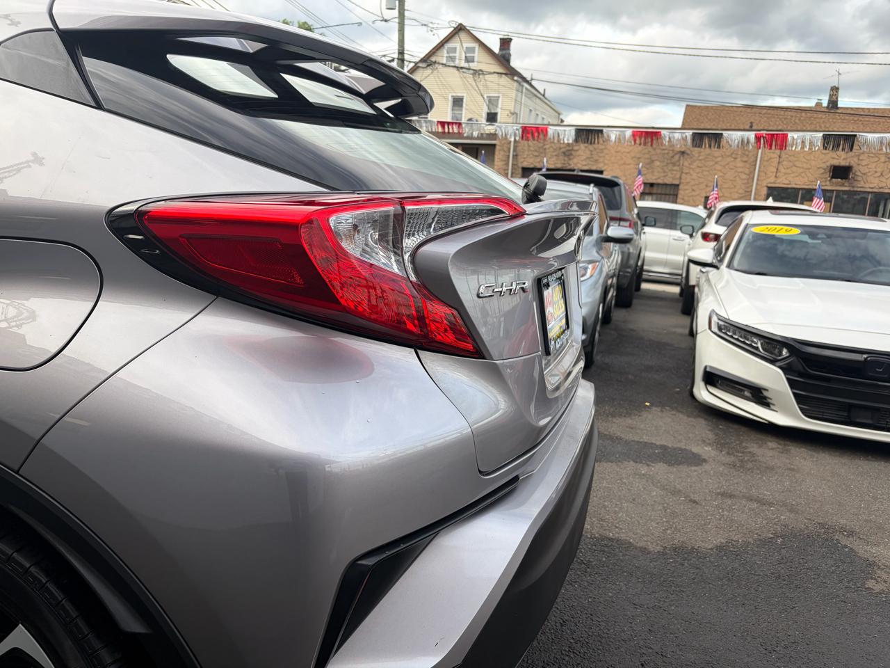 Toyota C-HR XLE 2020