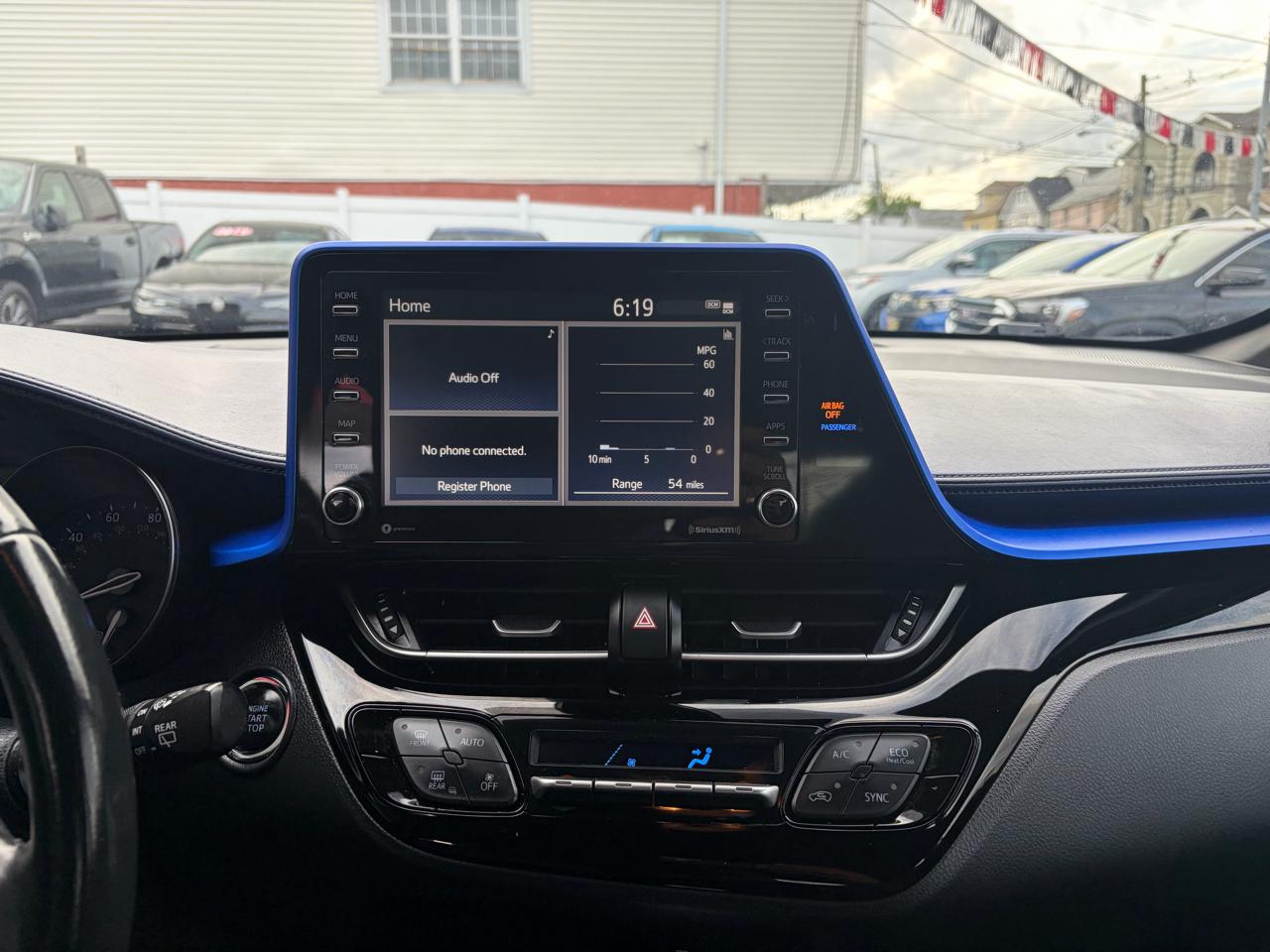 Toyota C-HR XLE 2020