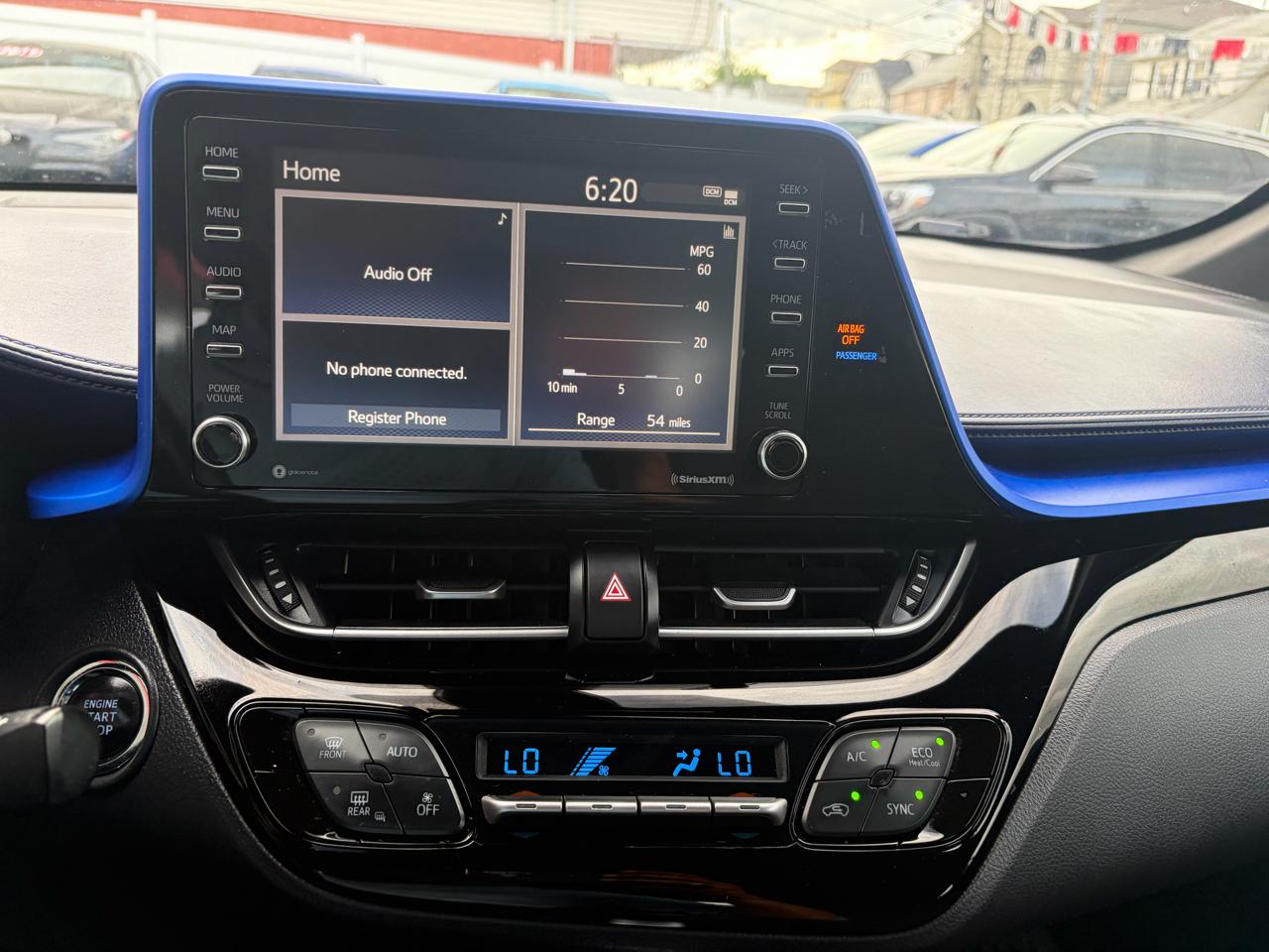 Toyota C-HR XLE 2020