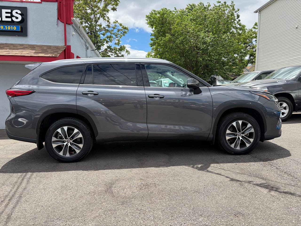 Toyota Highlander XLE Nav AWD V6 2021