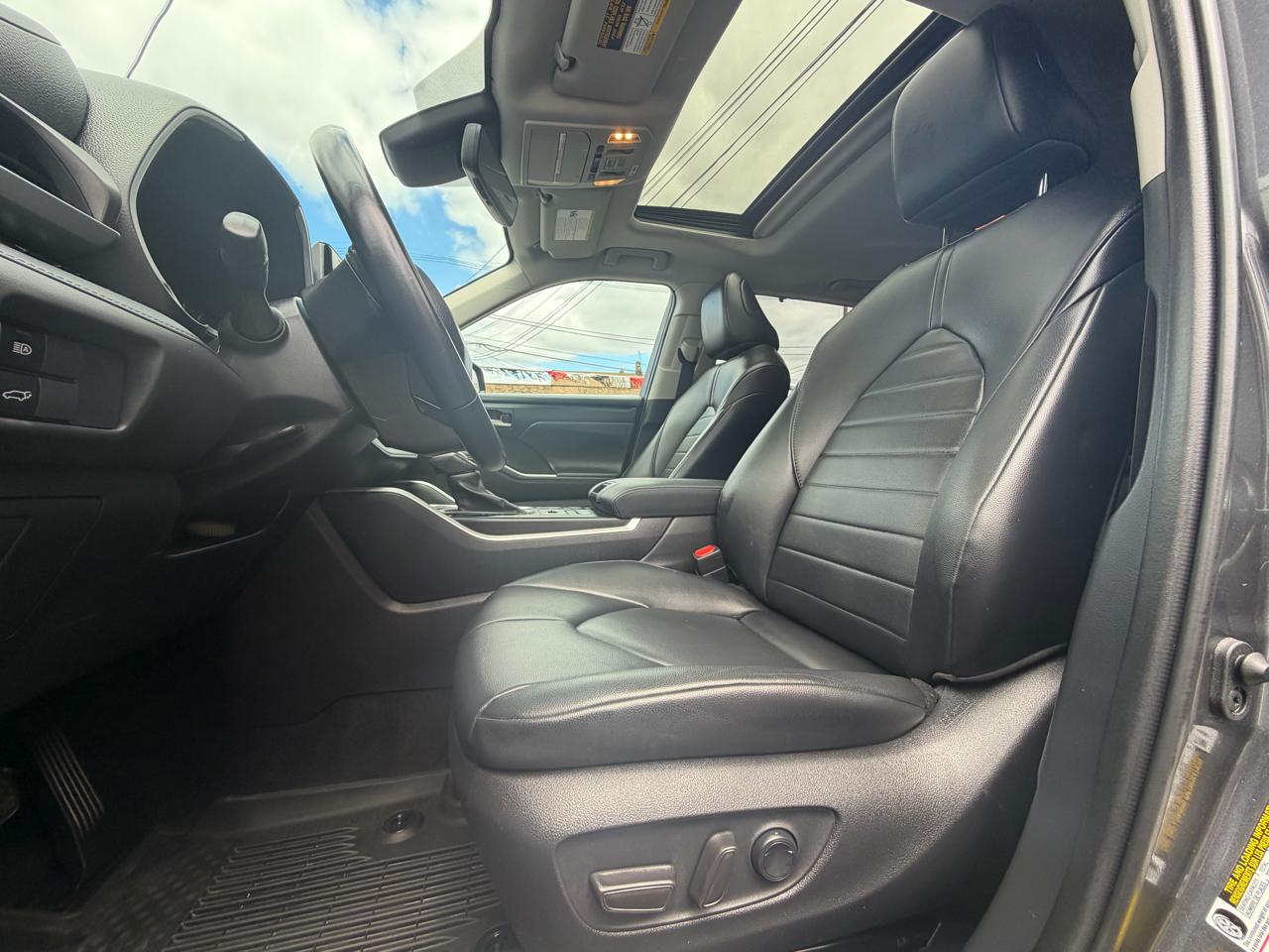 Toyota Highlander XLE Nav AWD V6 2021