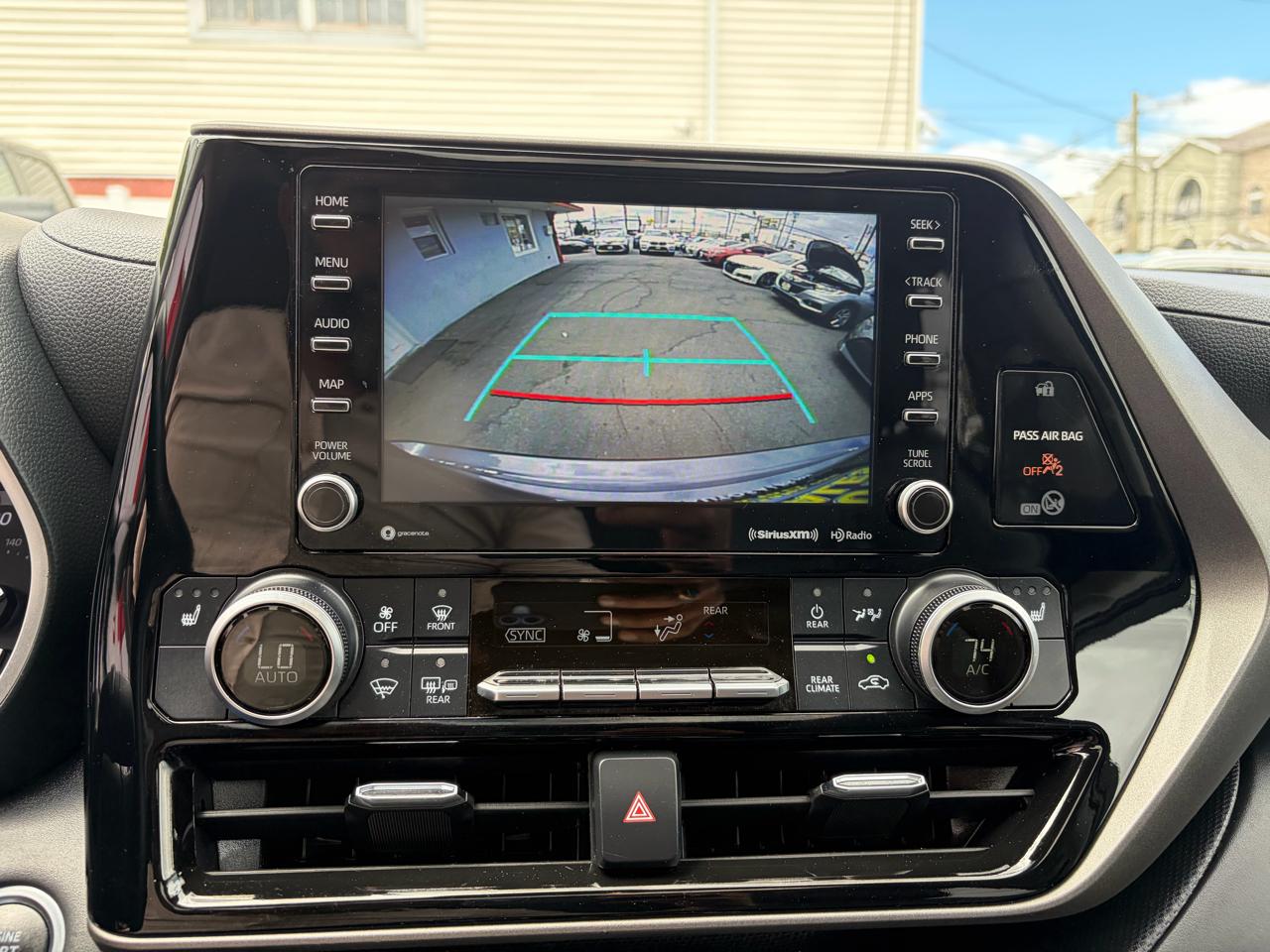 Toyota Highlander XLE Nav AWD V6 2021