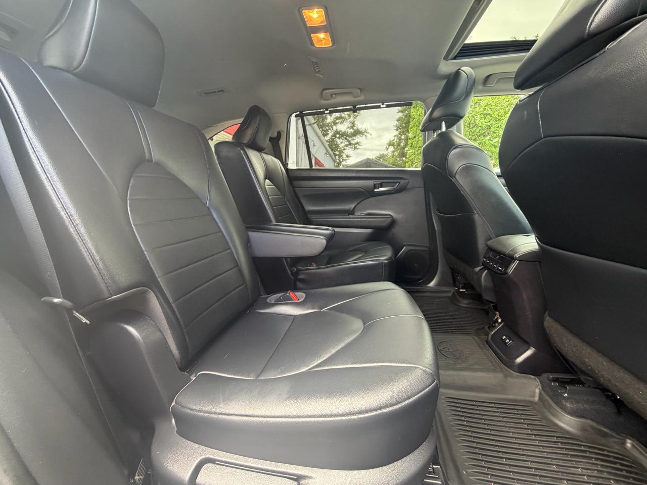 Toyota Highlander XLE Nav AWD V6 2021