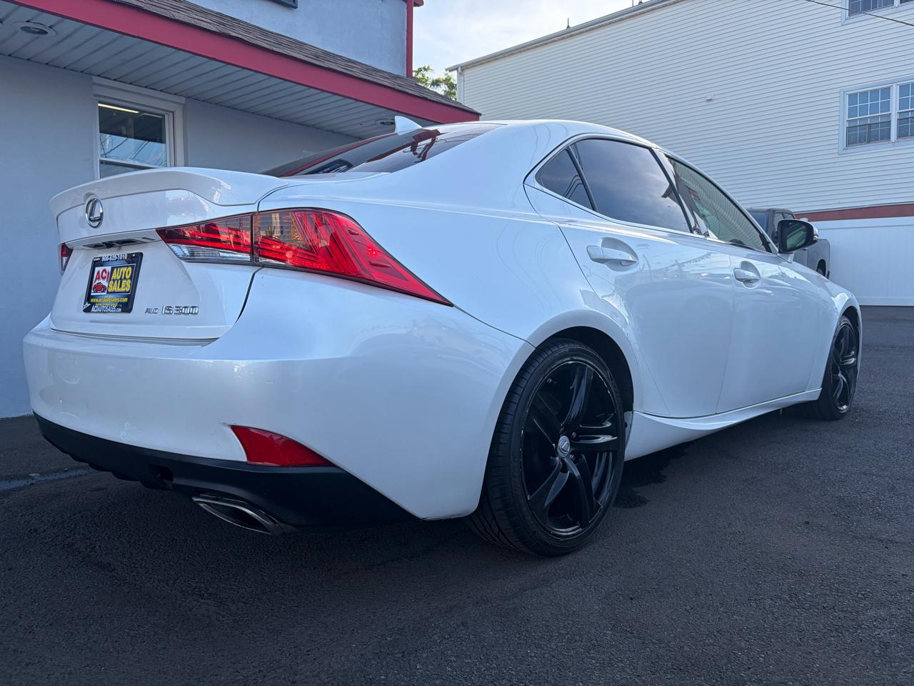 Lexus IS 300 AWD 2017