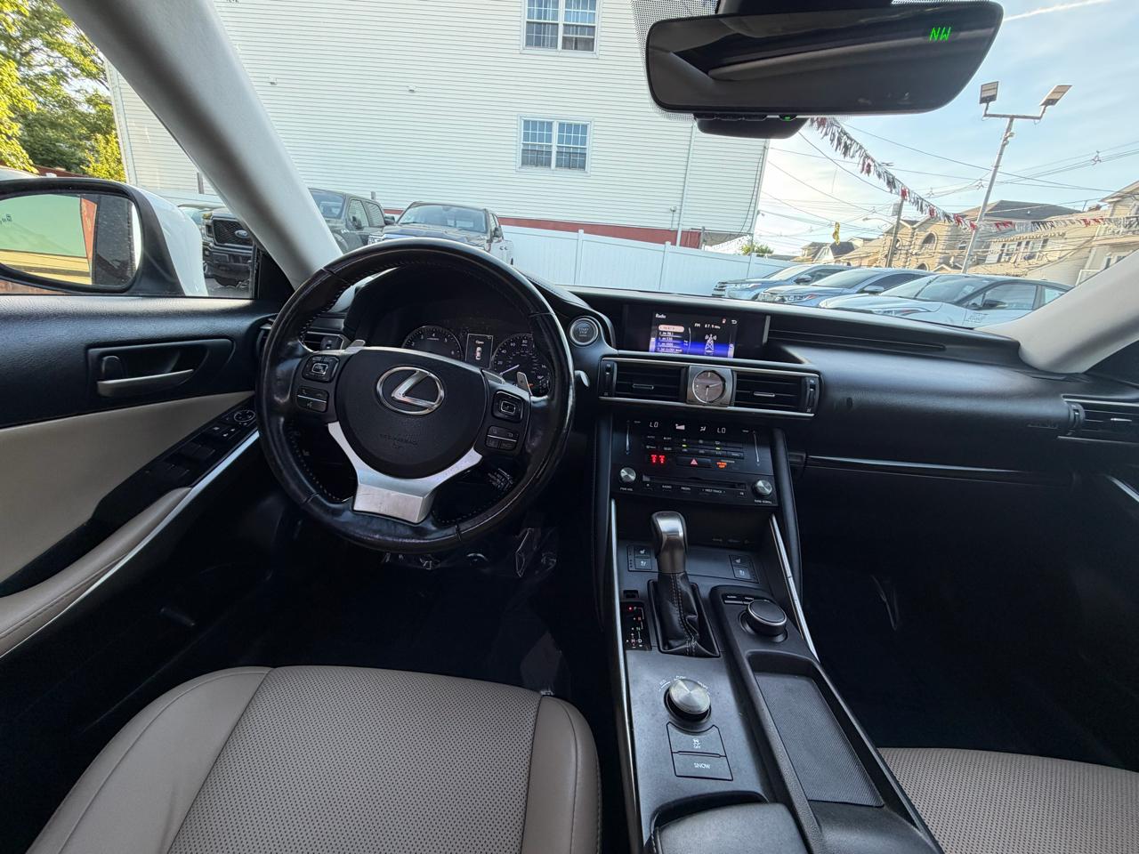 Lexus IS 300 AWD 2017