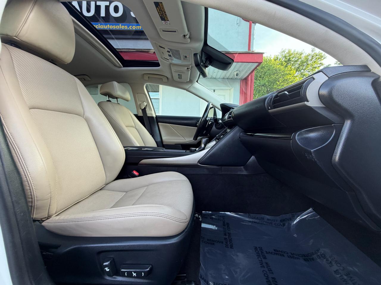 Lexus IS 300 AWD 2017