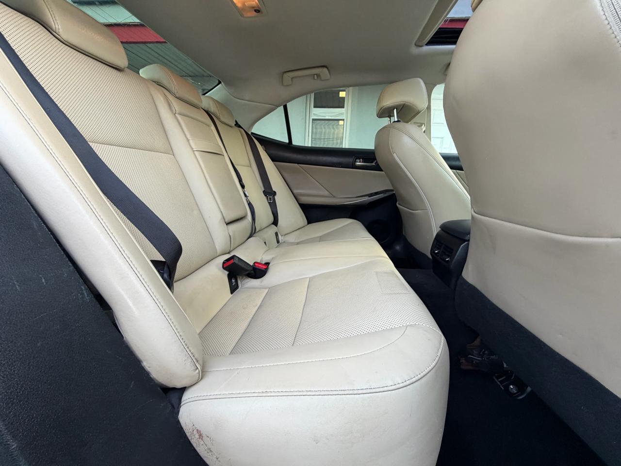 Lexus IS 300 AWD 2017