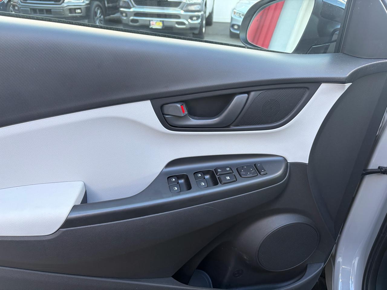 Hyundai Kona SEL AWD 2023