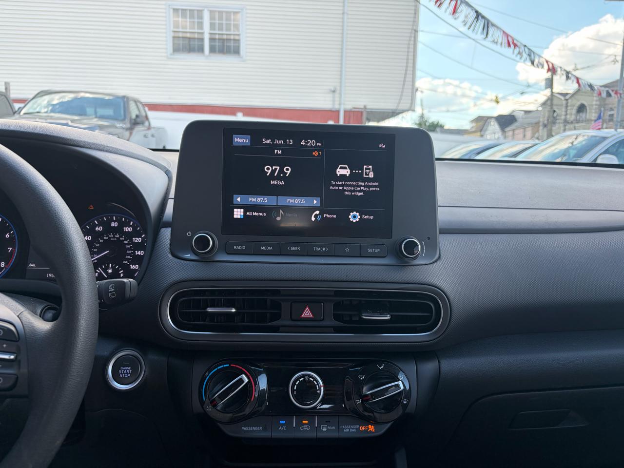 Hyundai Kona SEL AWD 2023