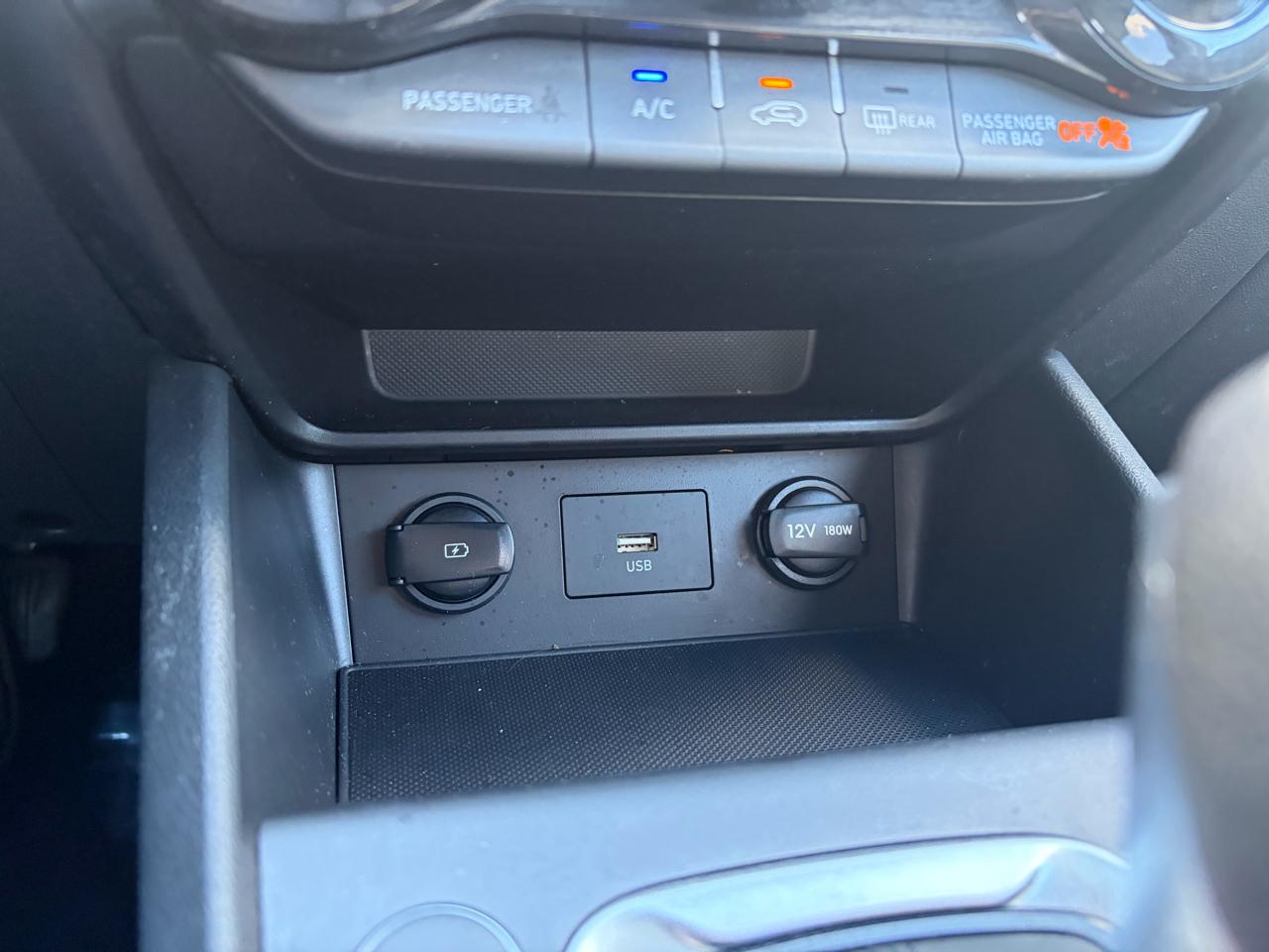 Hyundai Kona SEL AWD 2023