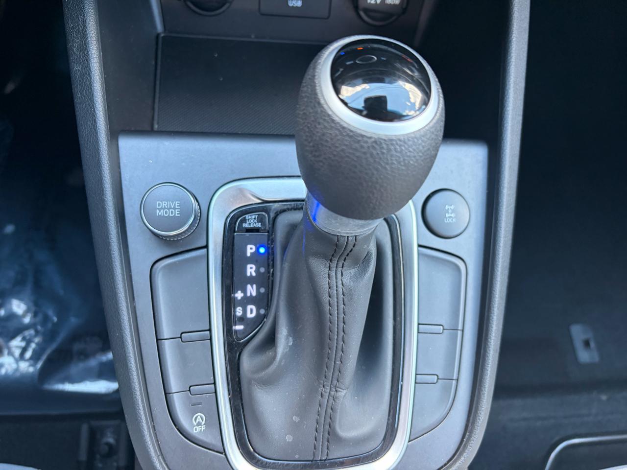 Hyundai Kona SEL AWD 2023