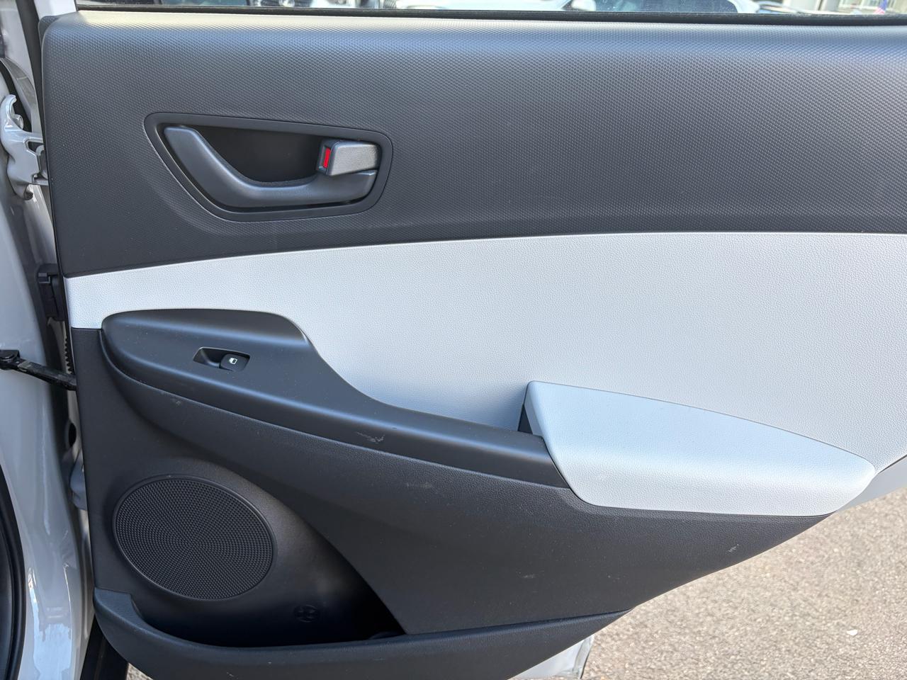 Hyundai Kona SEL AWD 2023