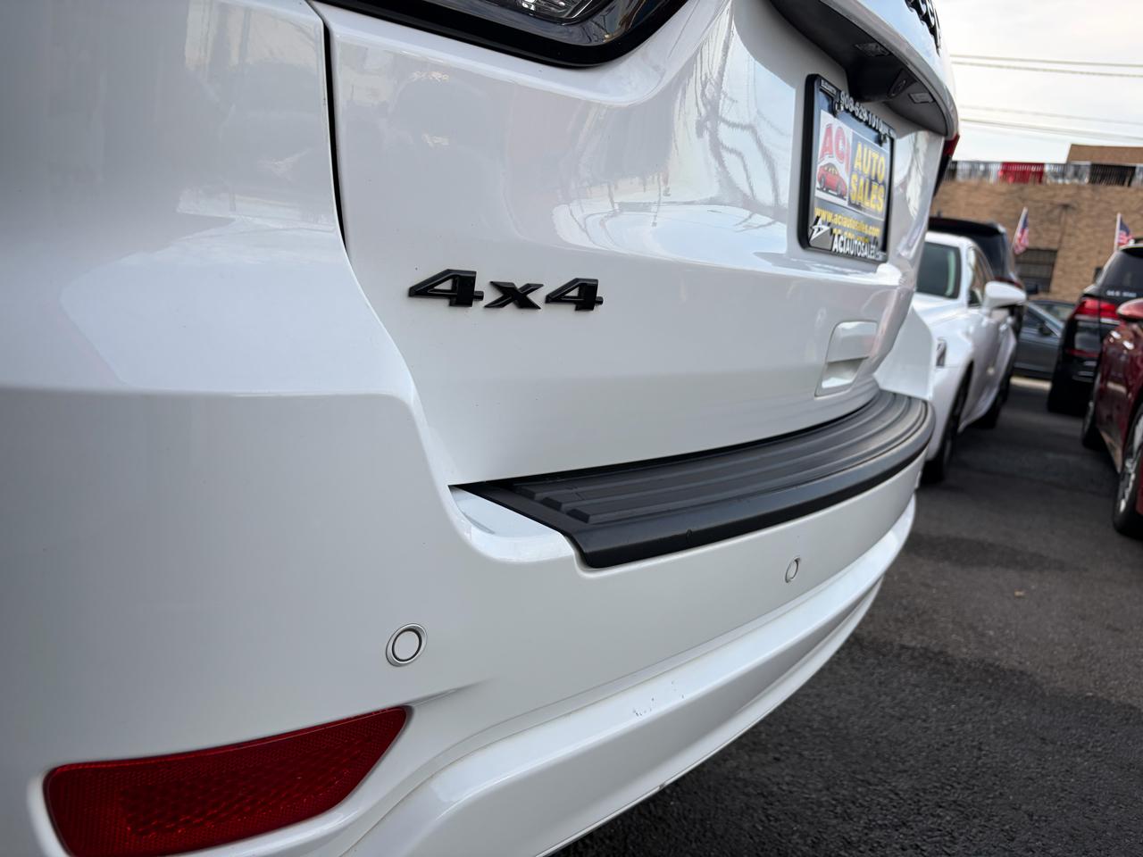 Jeep Grand Cherokee Laredo E 4WD 2021