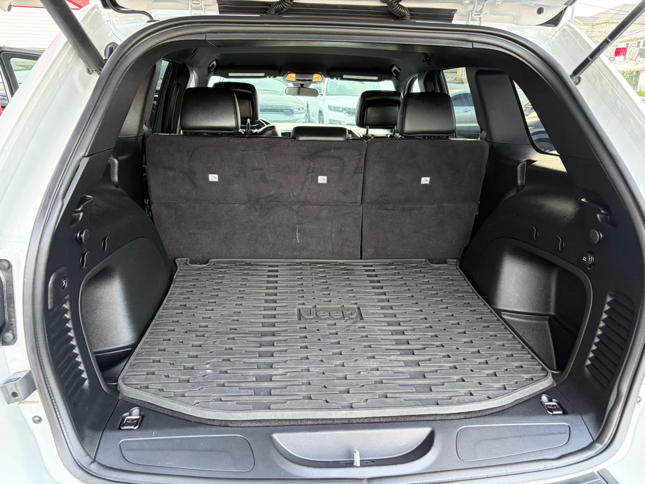 Jeep Grand Cherokee Laredo E 4WD 2021