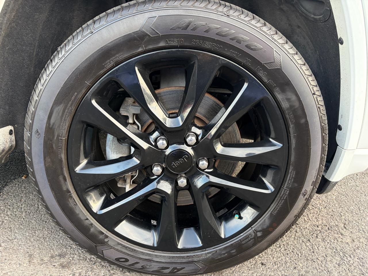 Jeep Grand Cherokee Laredo E 4WD 2021