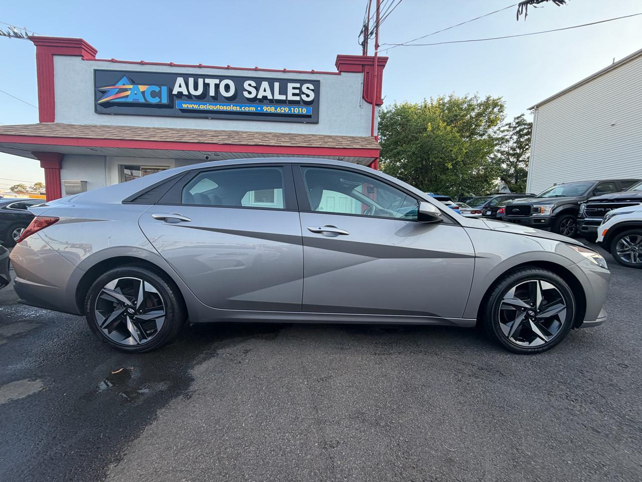 Hyundai Elantra SEL 2023