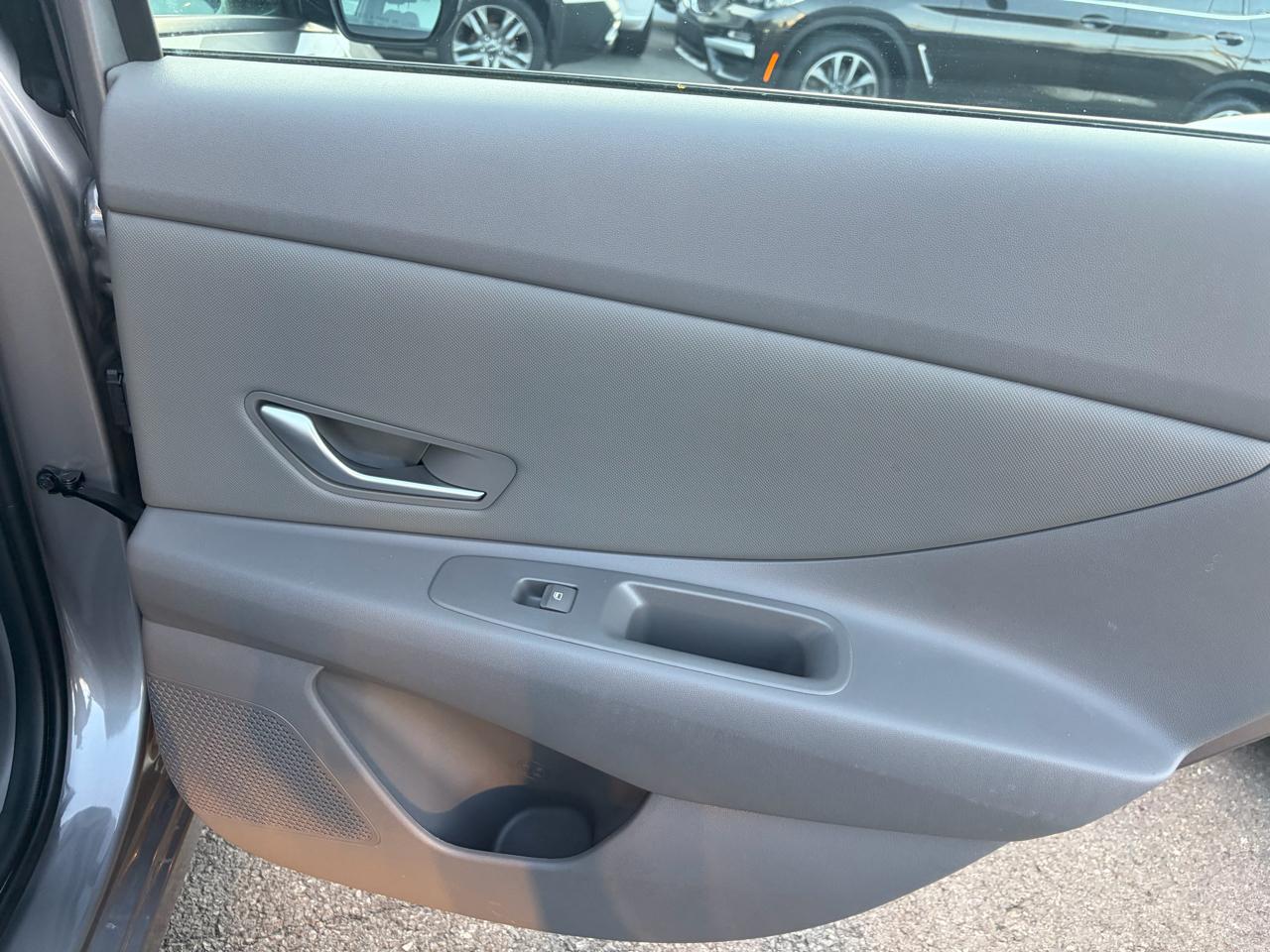 Hyundai Elantra SEL 2023