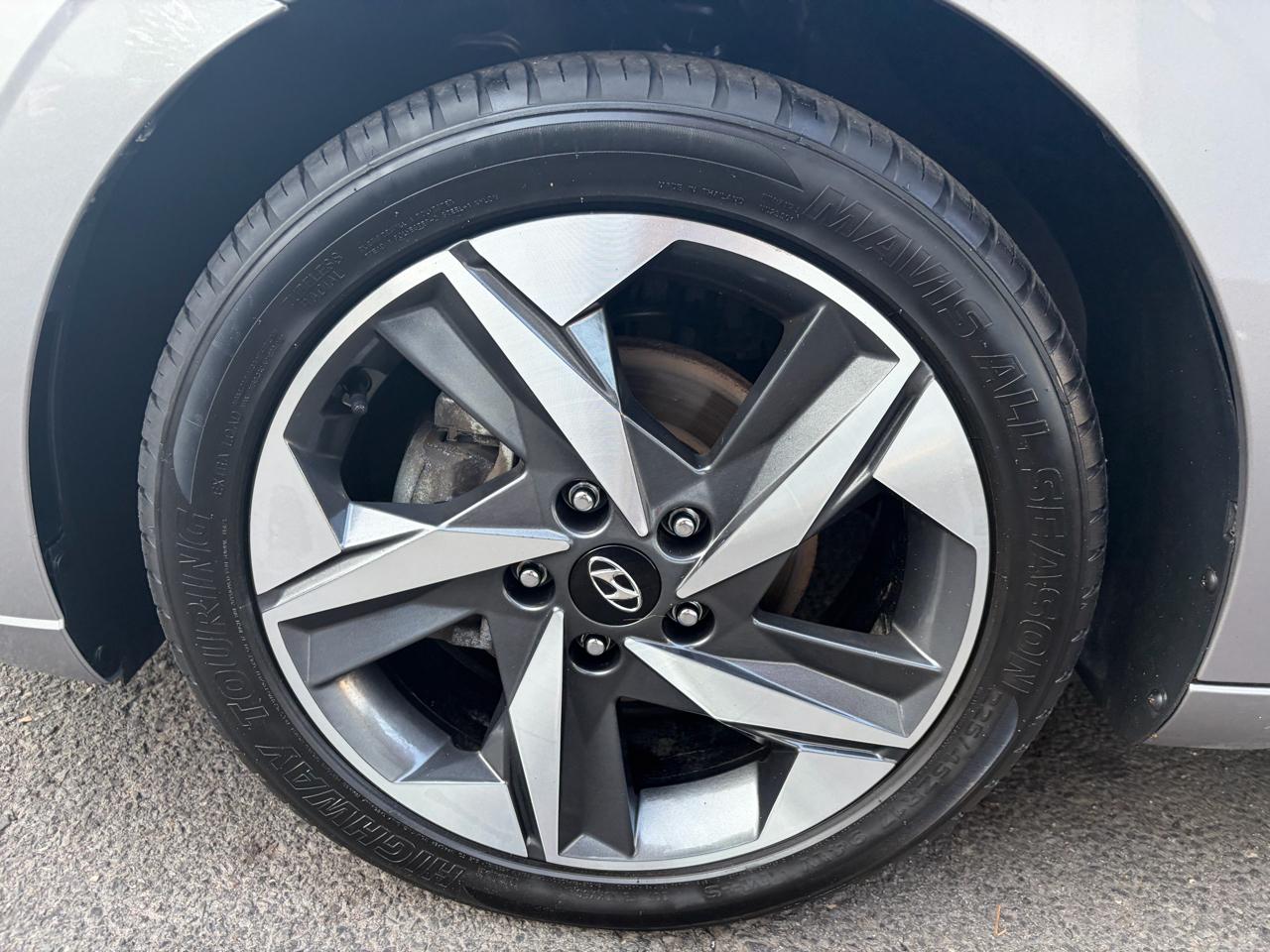 Hyundai Elantra SEL 2023