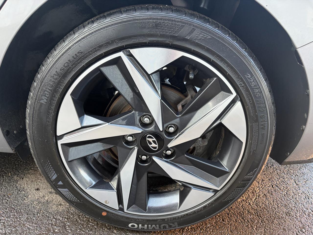 Hyundai Elantra SEL 2023