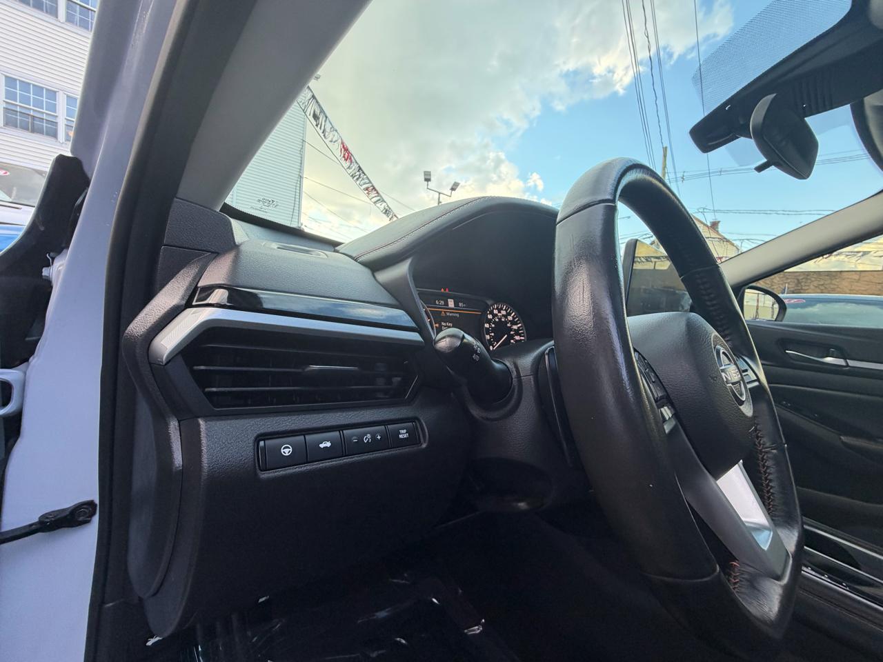 Nissan Altima VC-T SR 2024