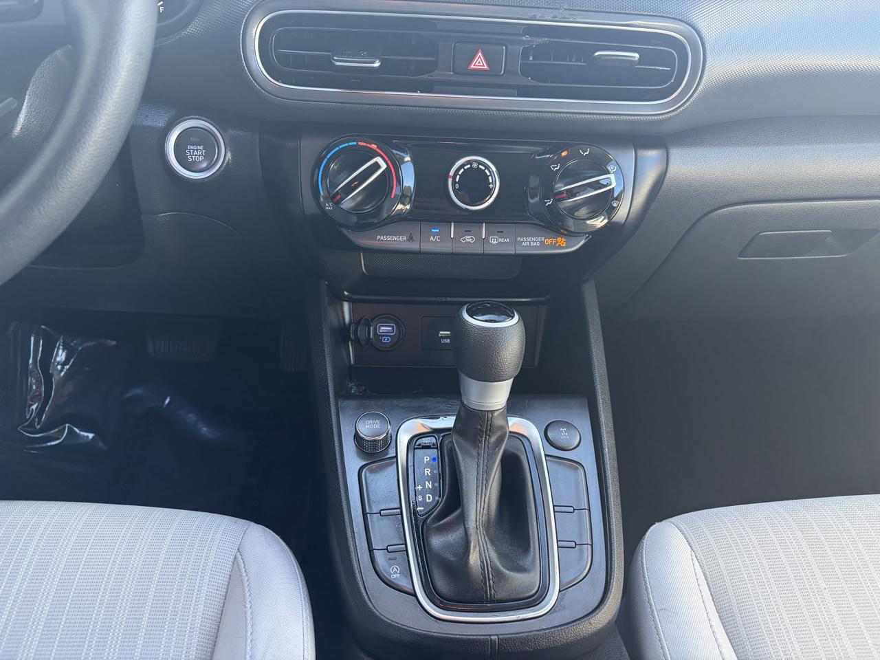 Hyundai Kona SEL AWD 2023