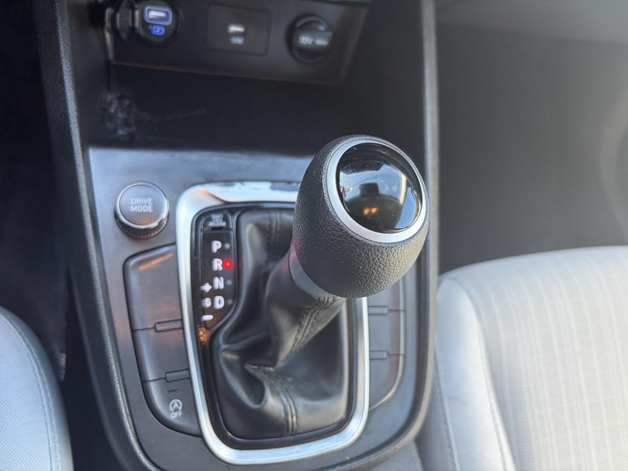 Hyundai Kona SEL AWD 2023