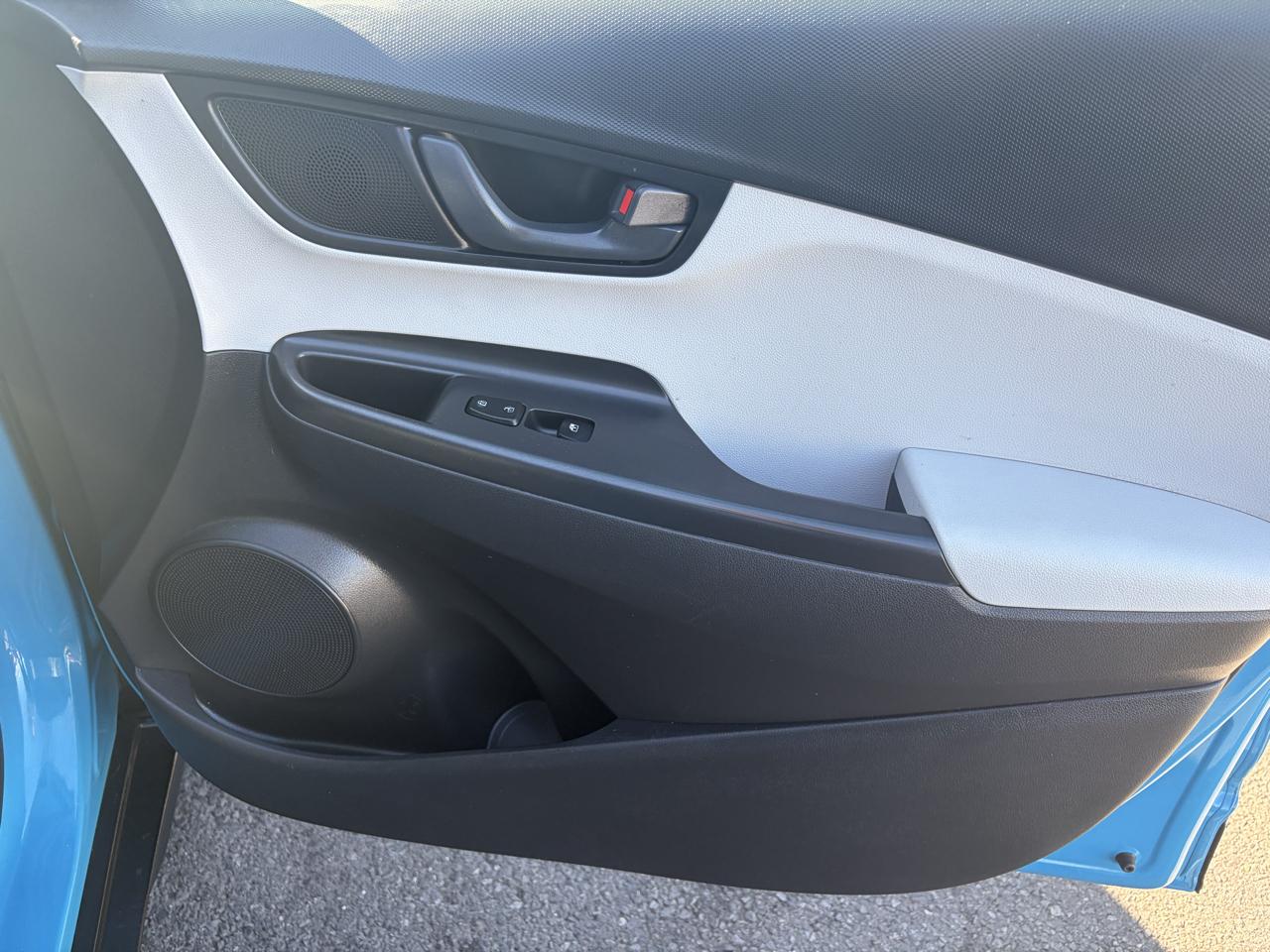 Hyundai Kona SEL AWD 2023