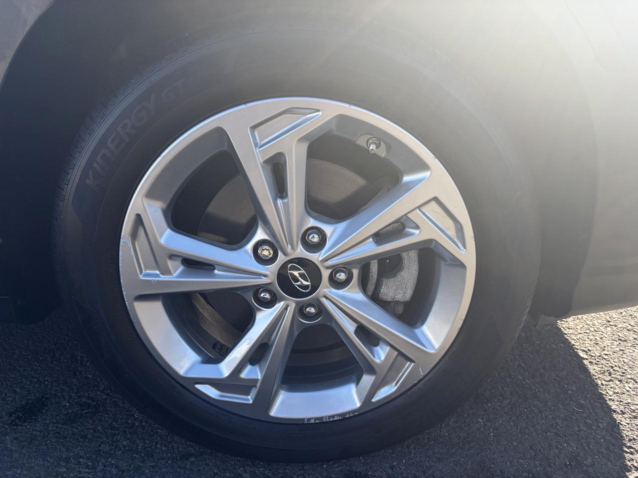 Hyundai Kona SEL AWD 2023