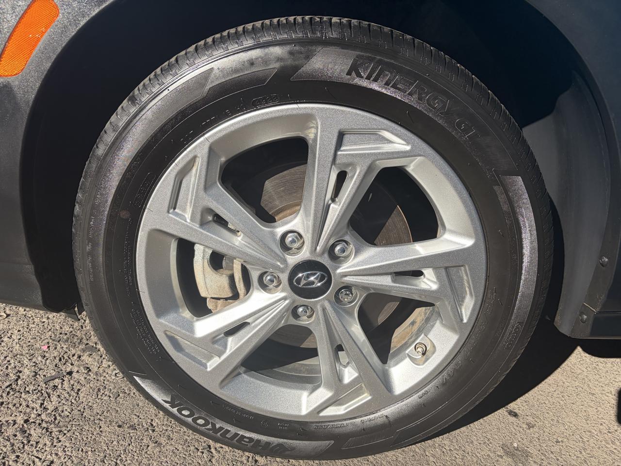 Hyundai Kona SEL AWD 2023