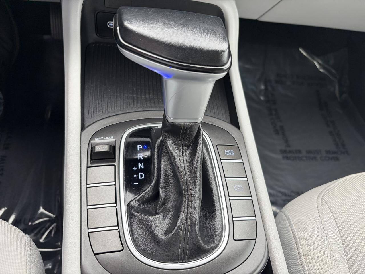 Hyundai Kona SEL 2025