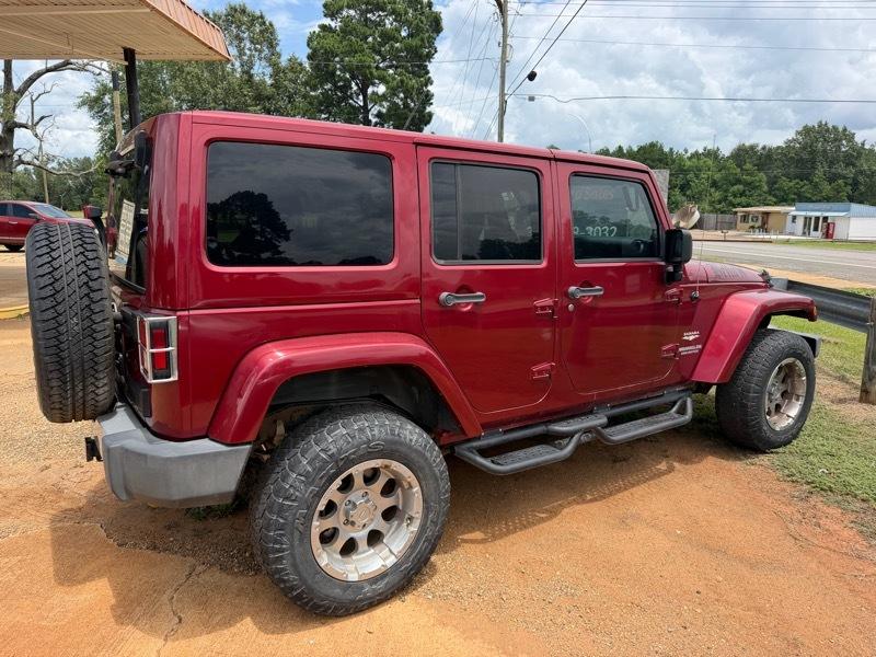 2013 Jeep Wrangler Unlimited Sahara 4WD