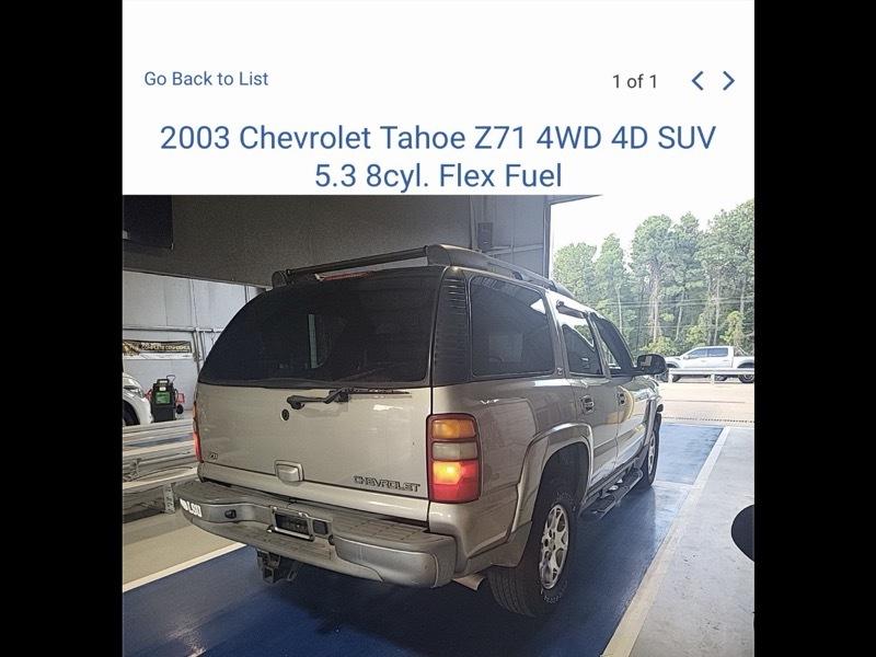 2003 Chevrolet Tahoe LS - Photo 2