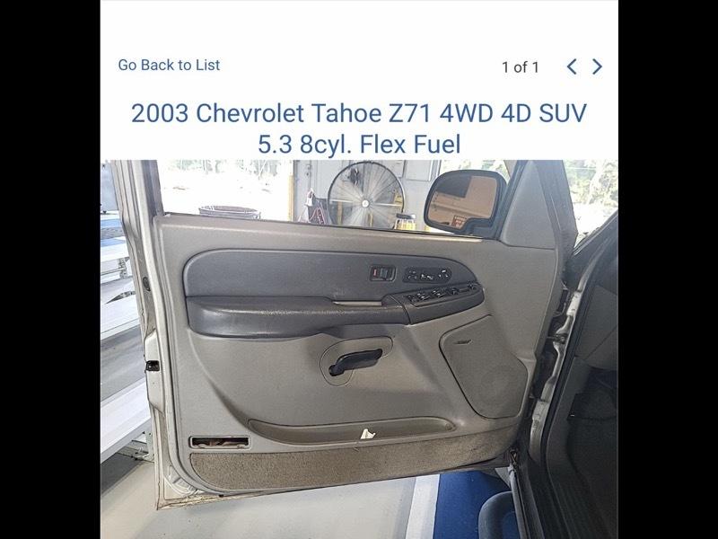 2003 Chevrolet Tahoe LS - Photo 11
