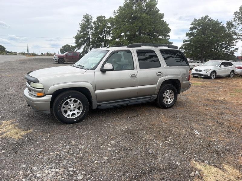 2003 Chevrolet Tahoe LS - Photo 13