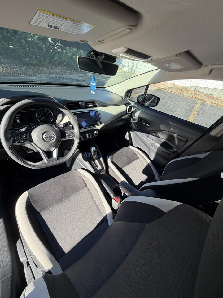 Nissan Versa SV 2020