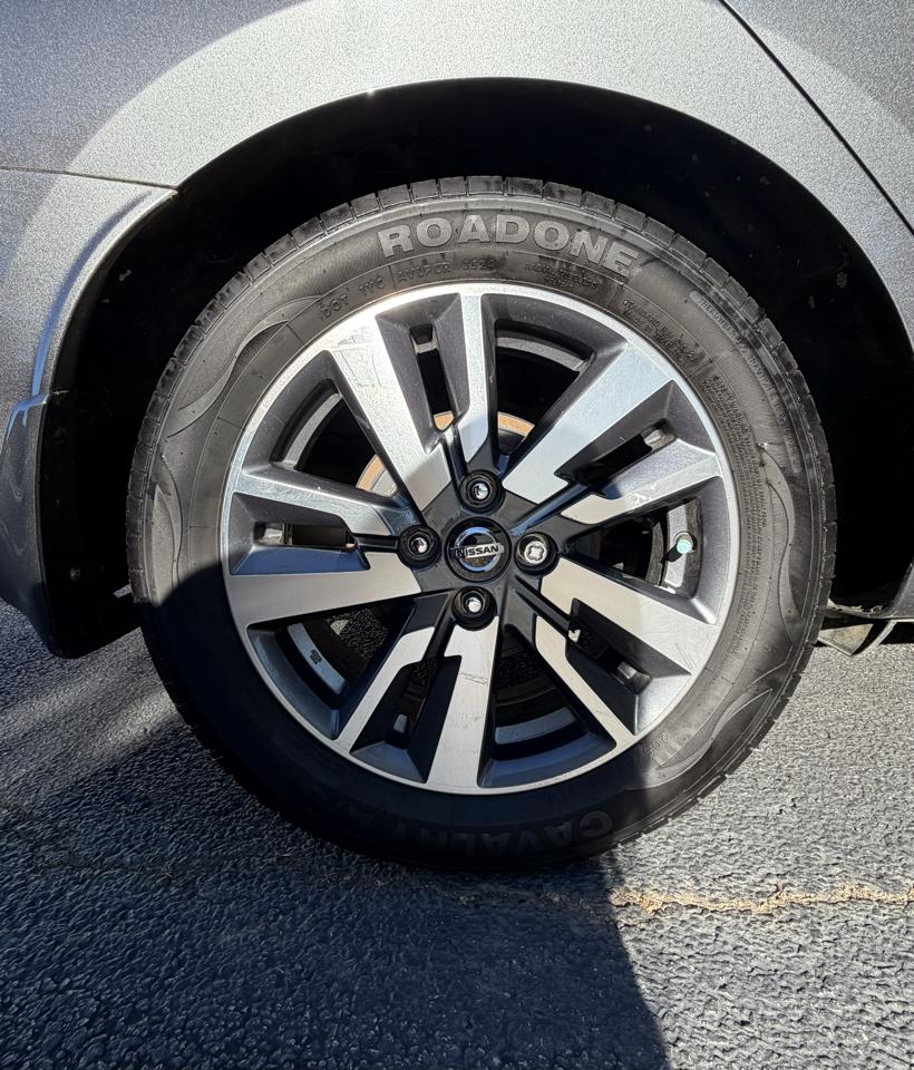 Nissan Versa SV 2020