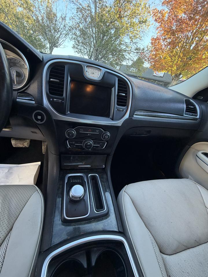 Chrysler 300 Limited RWD 2019