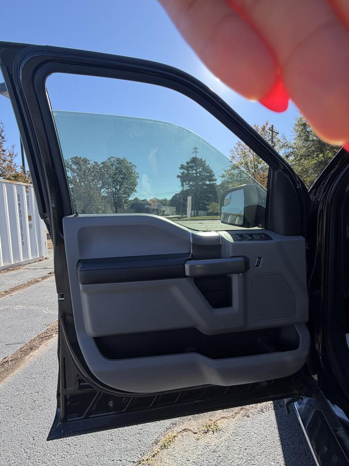 Ford F-150 XL SuperCrew 5.5-ft. Bed 2WD 2016