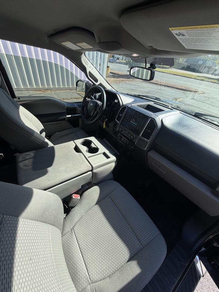 Ford F-150 XL SuperCrew 5.5-ft. Bed 2WD 2016