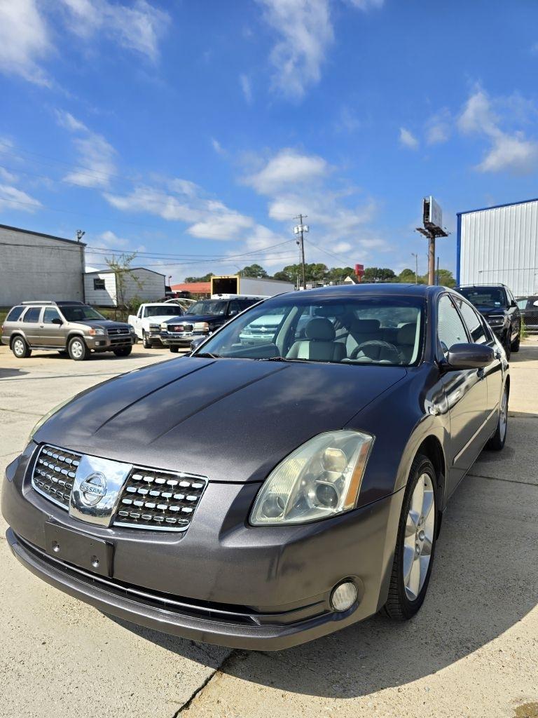 2005 Nissan Maxima SE