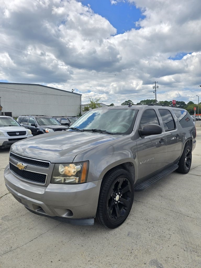 2007 Chevrolet Suburban LS 1500 2WD