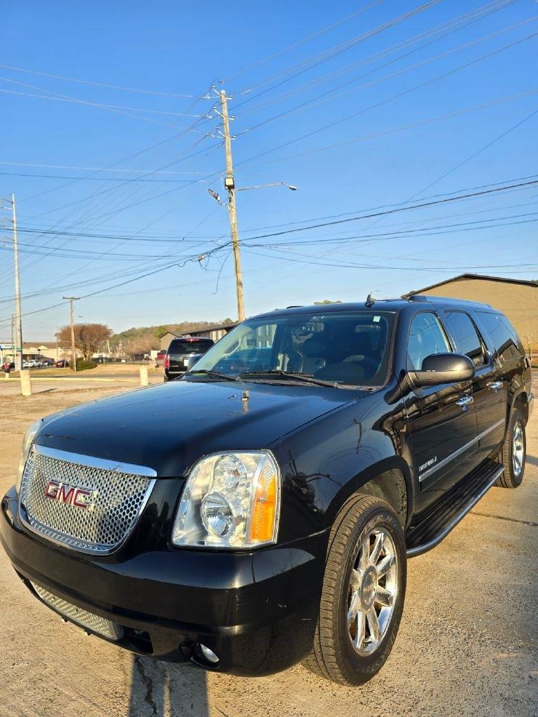 2011 GMC Yukon Denali XL 4WD